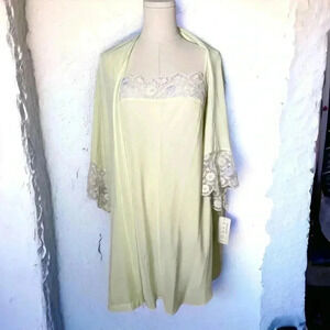 NWT Vintage Josie Natori Slip and Robe Intimates  S
